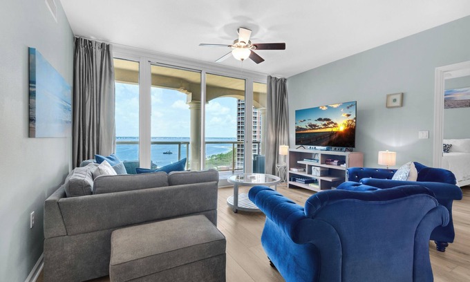 Pensacola Beach Condo | ๐ Portofino 1-1205 Luxury Condo | Gulf and Sound Views, Spa, Pools + Tennis