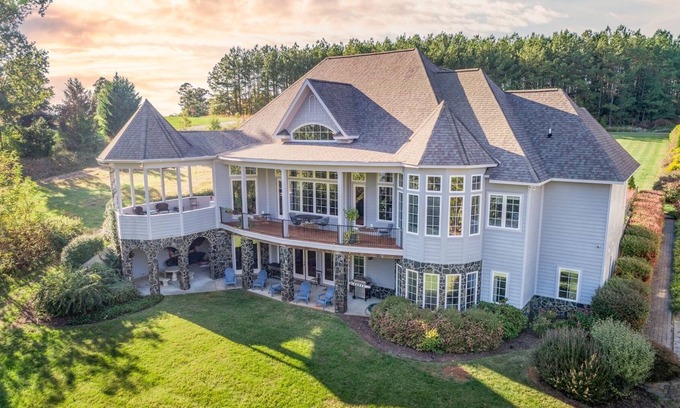 Bracey House | Portside on Lake Gaston