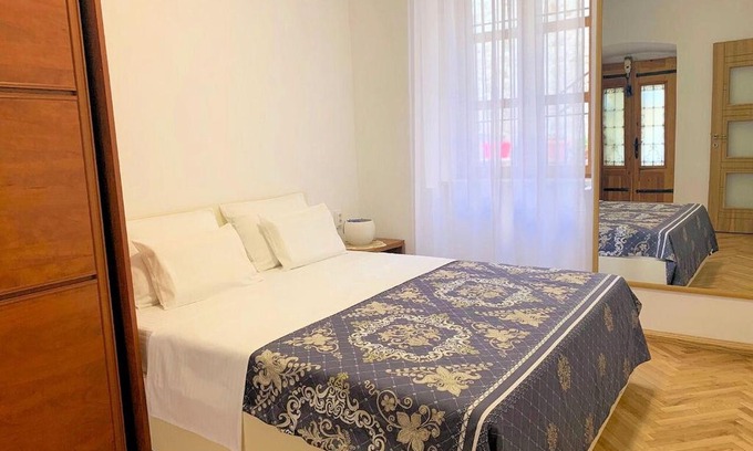 Old Town Apartment | Portun II