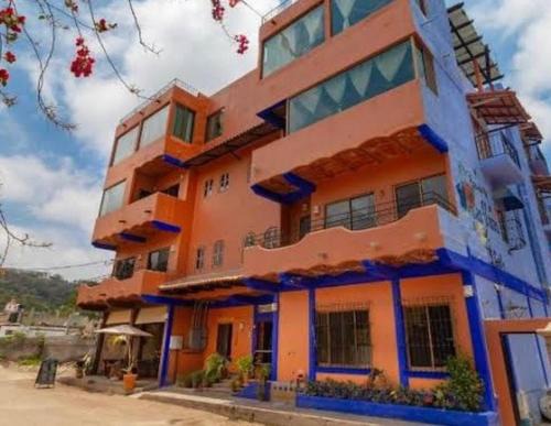 Los Ayala Hotel | Posada Las Flores