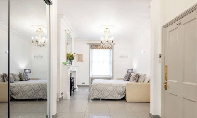 Churchill Apartment | Posh Bijou Studio Near Buckingham Palace - Zone 1