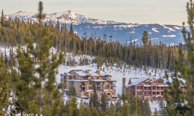 Big Sky Condo | Posh Home Across Lone Mountain w/ Community Pool!
