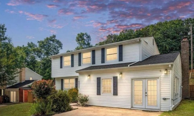 Alexandria House | Posh House Near DC MGM National Harbor