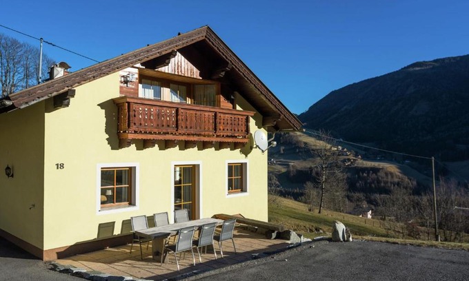 Rennweg am Katschberg Ski Chalet | Posh Villa in Rennweg am Katschberg with Wellness and Bar