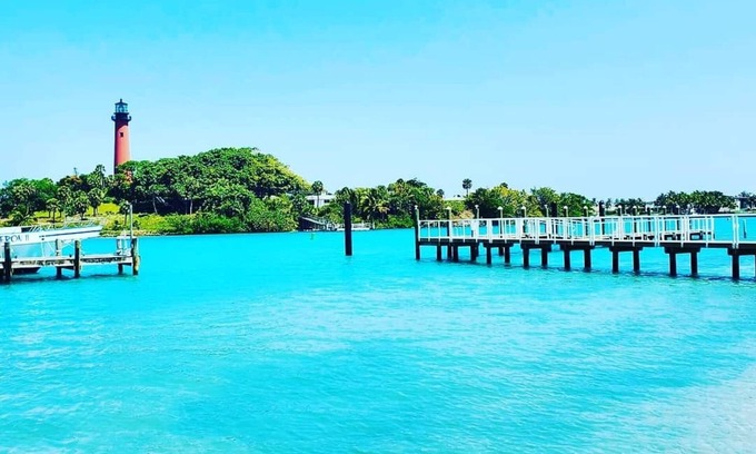 Bella Vista Condo | POSHPADZ-Sandpiper Villa Walk to Jupiter Beach-Bella Vista
