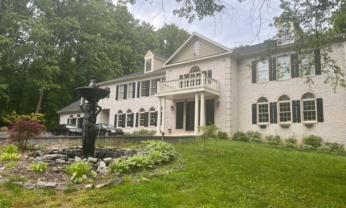 Potomac House | Potomac Maryland Estate