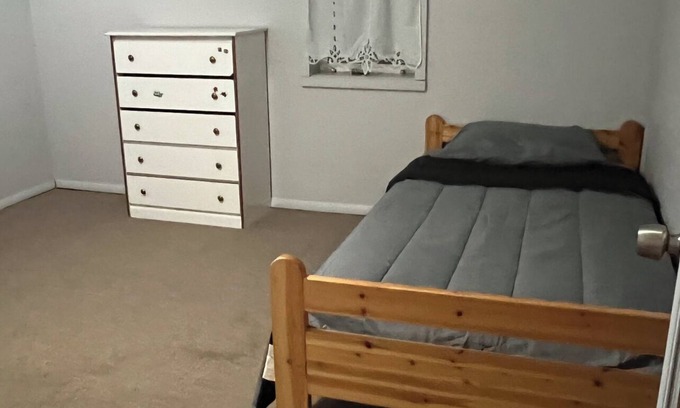 Potsdam Apartment | Potsdam 2 Bd Apt