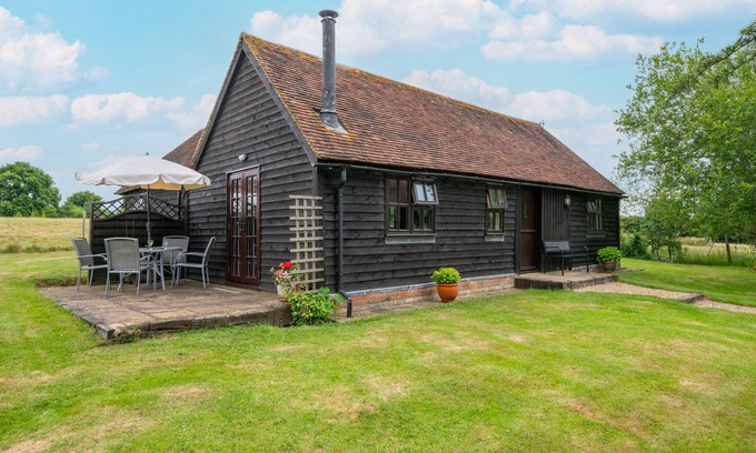 Abbess Roding House | Pound Hill Cottage - One Bedroom House, Sleeps 2
