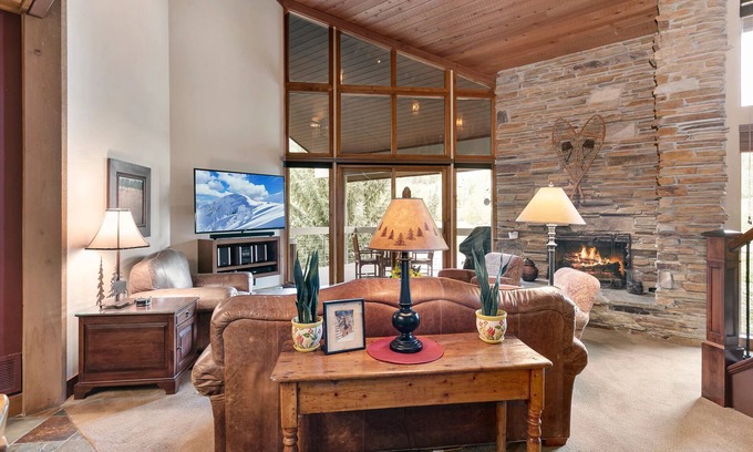 Deer Valley Condo | Powder Run at Deer Valley Resort - Four Bedroom Condo with Hot Tub #A32 by RedAwning