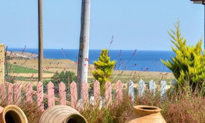 Gokceada Hotel | Poyraz Konuk Evi