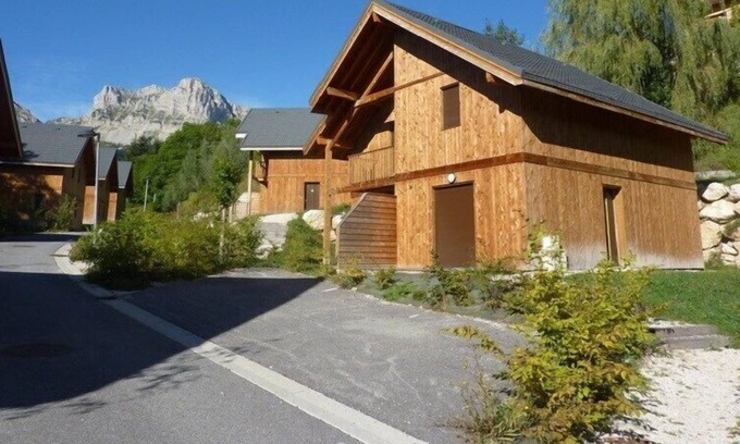 Gresse-en-Vercors Condo | Près des Pistes | Chalet Authentique + Parking
