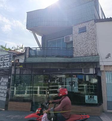 Pedreira House | prédio de 3 andares bem localizado para cop30