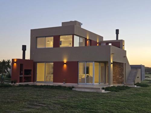 San Clemente House | Prados del Mar PA