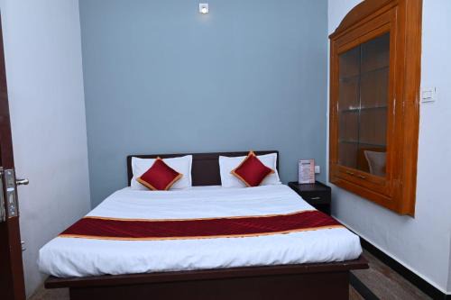 White Town Hotel | Prakash Residence - White Town