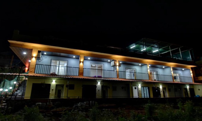 Mahabaleshwar Bed & Breakfast | Prashant cottages