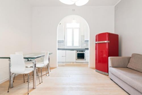 Padova Apartment | Prato della Valle Roomy Flat