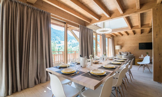 Praz-sur-Arly Ski Chalet | Praz-sur-Arly | Sleeps 12 | Recreational Paradise