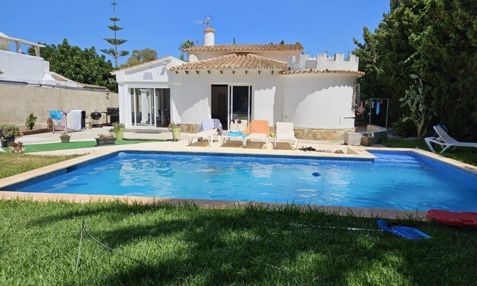 Molinell Villa | Preciosa villa con piscina privada a 5 minutos de la playa