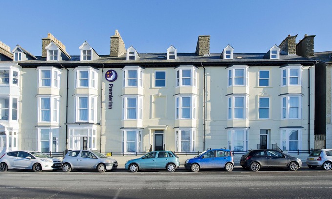 Aberystwyth Hotel | Premier Inn Aberystwyth