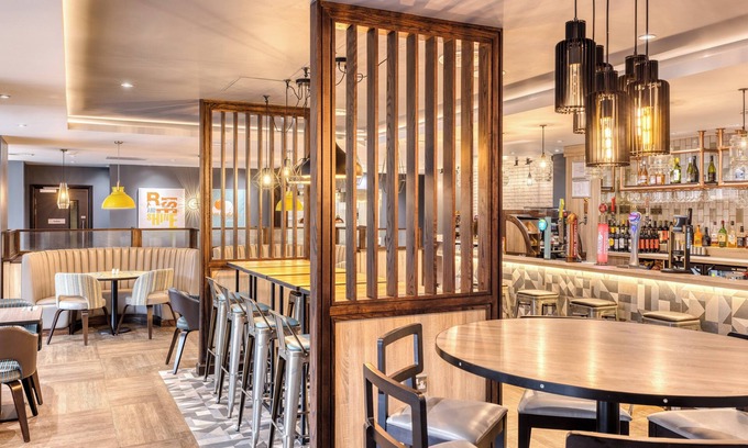 Abingdon Hotel | Premier Inn Abingdon - A34