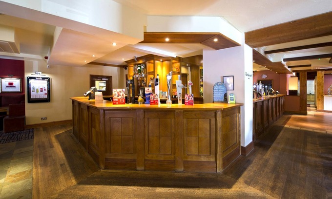 Christchurch Hotel | Premier Inn Christchurch West