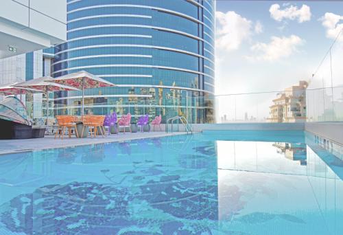 Barsha Heights Hotel | Premier Inn Dubai Barsha Heights