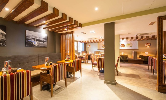 Ravenscourt Park Hotel | Premier Inn London Hammersmith - Ravenscourt Park
