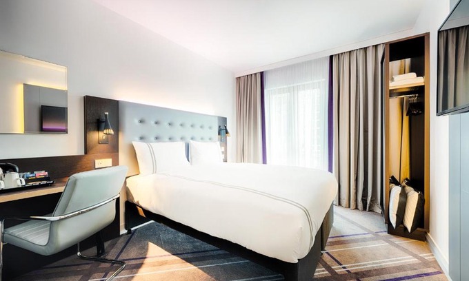 Wiesbaden Hotel | Premier Inn Wiesbaden City Centre