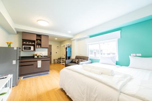 Bang Khlo Apartment | Premier Studio Room with Two Semi-Double Beds