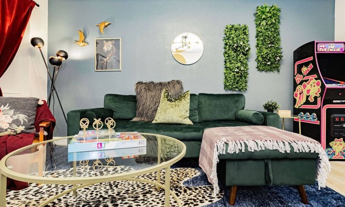 Gateway District House | Premier Vegas Oasis: Near Strip Nightlife & Games