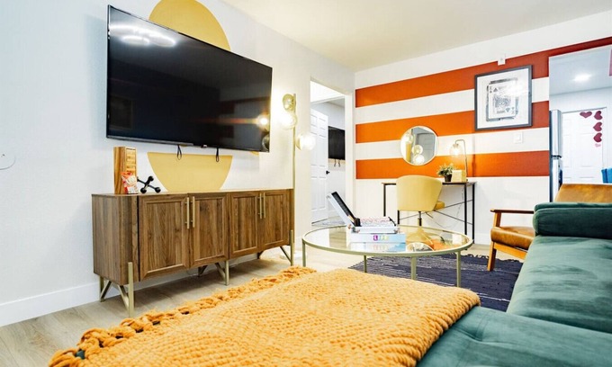 Arts District Apartment | Premier Vegas Suite: Strip View, Workspace & Games