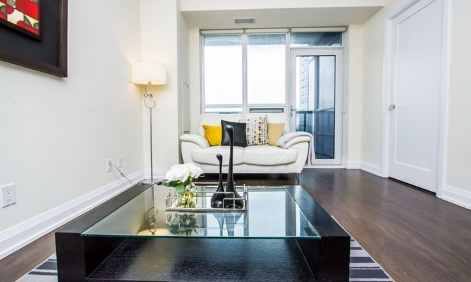 North York Apartment | Premium 1 Bedroom/Parking/Subway/North York