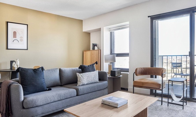 Allston Apartment | Premium Allston 1BR, nr Boston U & Green Line, by Blueground