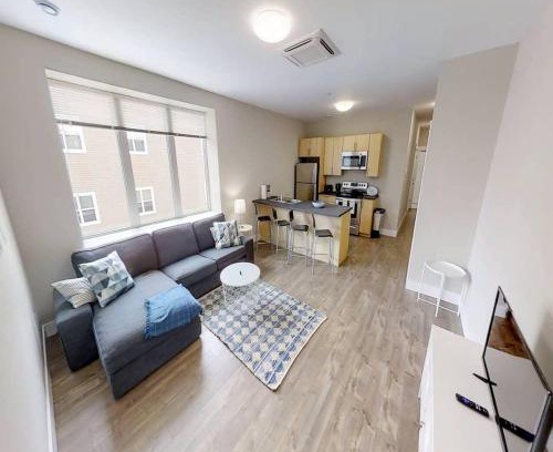 Saint John House | Premium Condo Heart of Uptown Location Parking Coffee