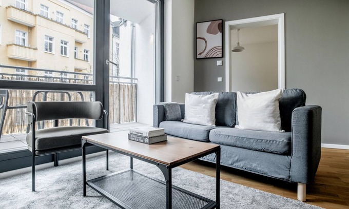 Friedrichshain Apartment | Premium Friedrichshain 2BR nr Frankfurter Tor, by Blueground