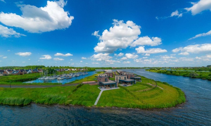 Thorn Villa | Premium Island 6p - Three Bedroom Villa, Sleeps 6