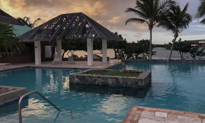 Red Hook Condo | Premium Oceanfront Sapphire Beach Resort & Marina