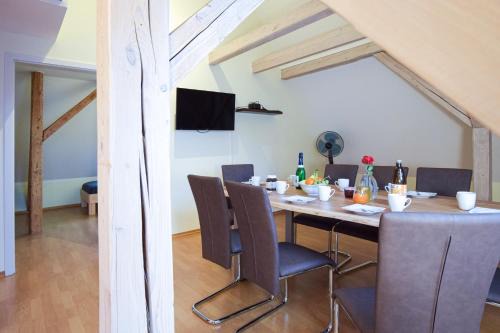 Guenzburg Apartment | Premium Style