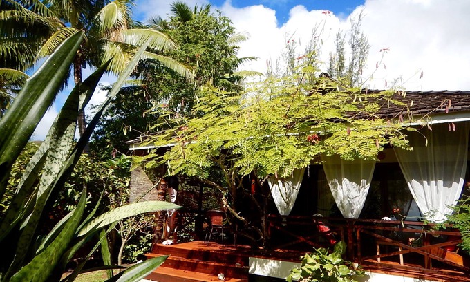 Maharepa House | Premium Suite, lagoon view, 2 bedrooms, kitchen, bathroom