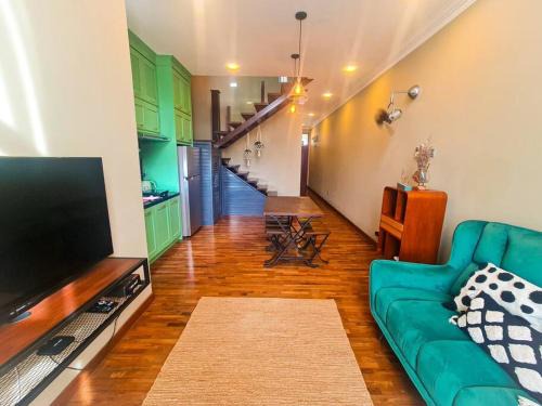 Cyberjaya Apartment | Premium Vintage Home 2 Master Bedrooms 2 to 4 Pax Comfy Stay for Friends and Family