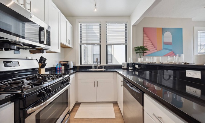 Pacific Heights Apartment | Presidio Hts 1 BR w/Office by Anyplace - 11635