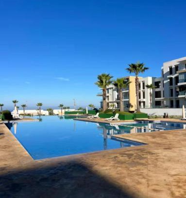 Plage des Nations Apartment | prestigia avec piscine