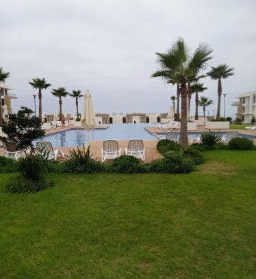 Plage des Nations Apartment | Prestigia
