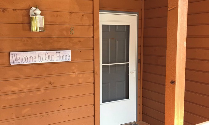 Table Rock Condo | Prestigious Pointe Royale Condo/Pet Friendly