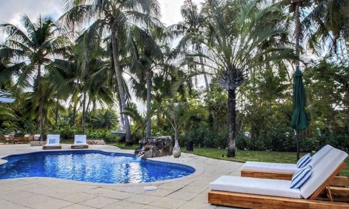 Harbor Beach House | Prestigious & Tranquil Beach house