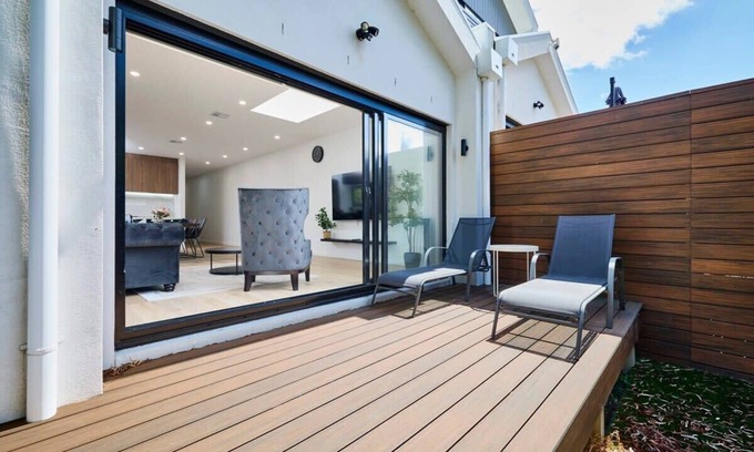 Preston House | Preston Northcote Mod Lux Townhouse 5 bed 5 bath