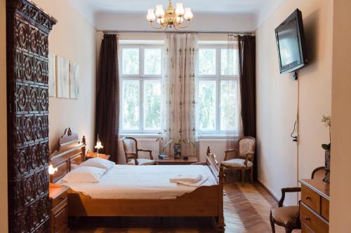 Lviv City Center Apartment | Pretty and Warm Apartment with Excellent Location