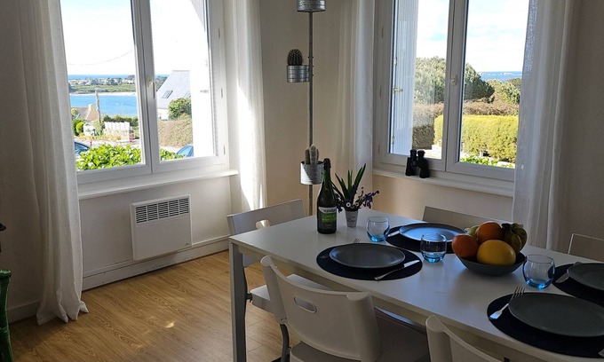 Landeda Ski Chalet | Pretty Breton house with sea view near the beaches and port of Aber Wrach