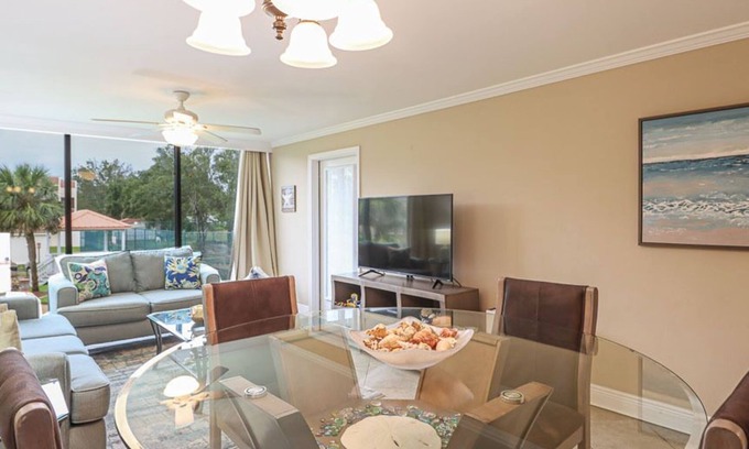 Biloxi Condo | Pretty Condo, Newly Decorated, Perfect for TDY & Beach Visitors!