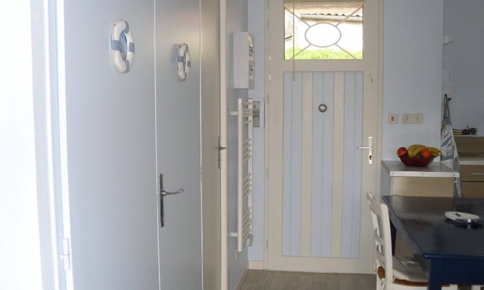 Pontaillac House | * Pretty holiday home near beaches and shops in residential area